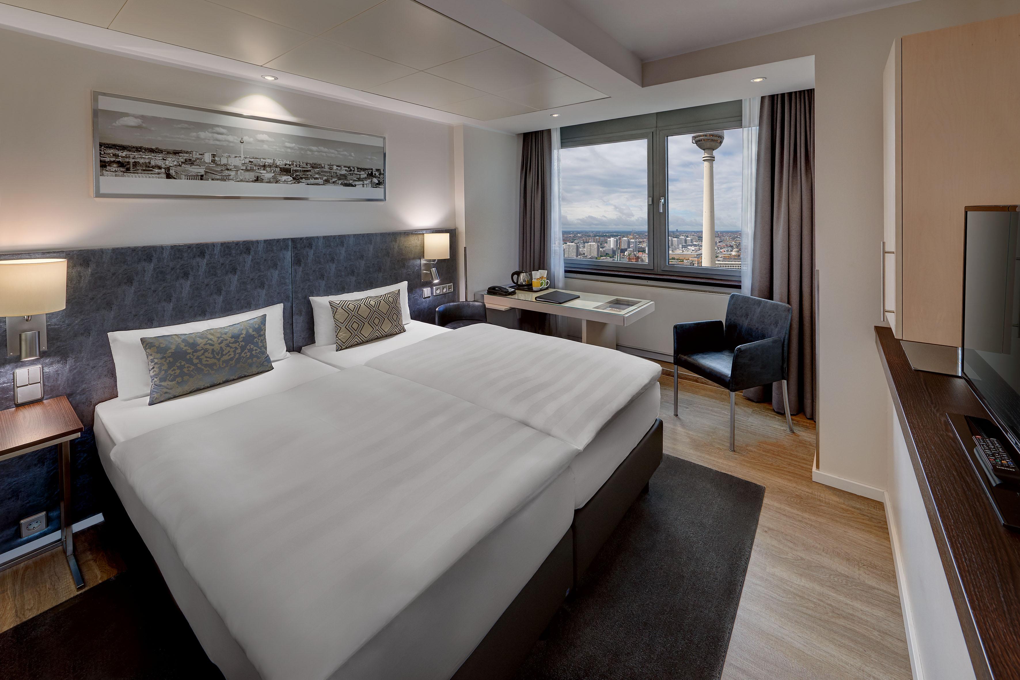 Park Inn by Radisson Berlin Alexanderplatz Exterior foto Room of the hotel